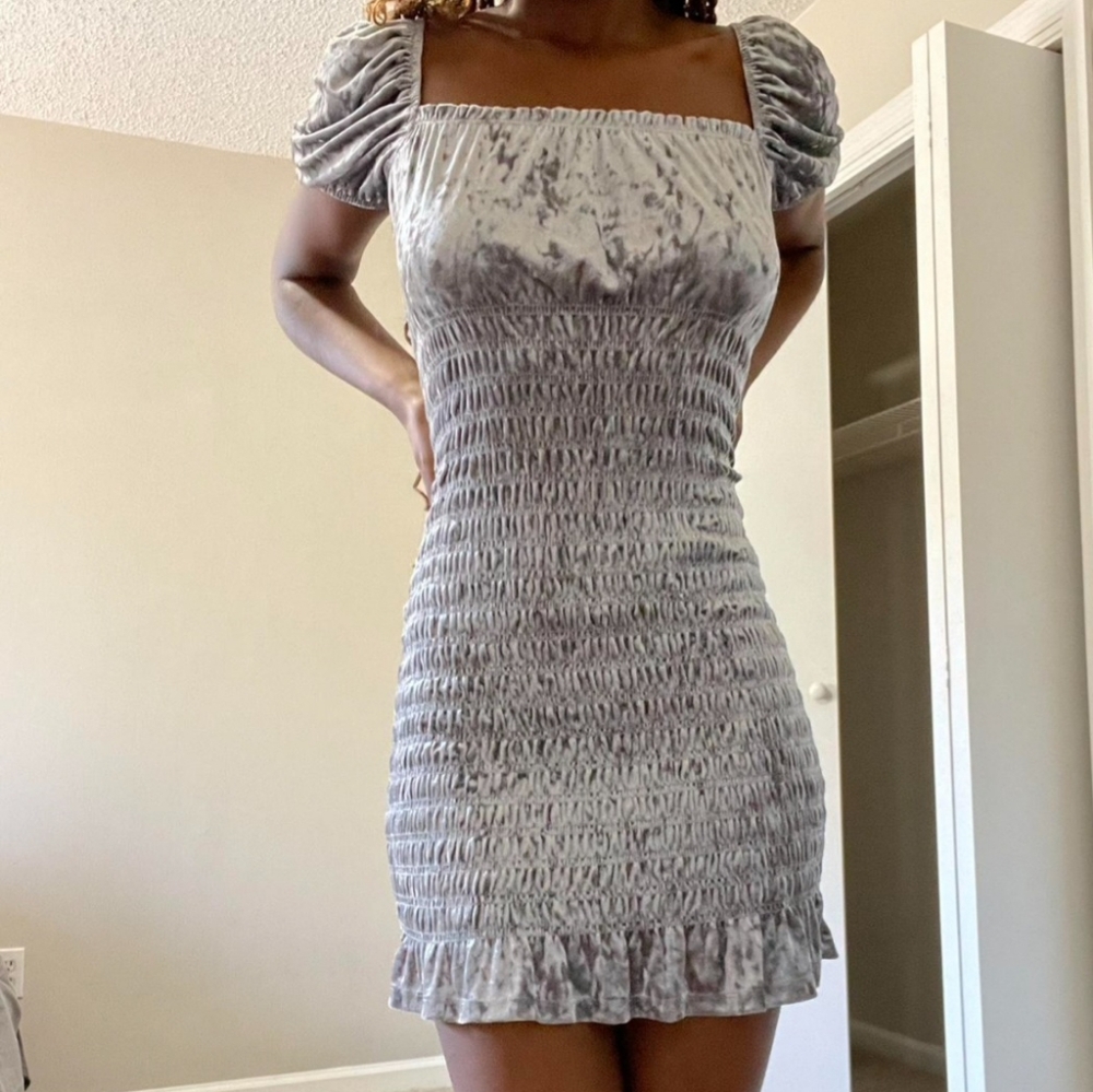 H&M Grey Dress. Size M.